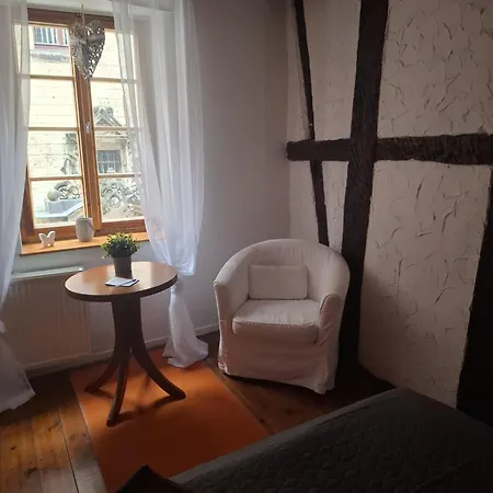 Апартаменты Kleine Auszeit Am Rathaus